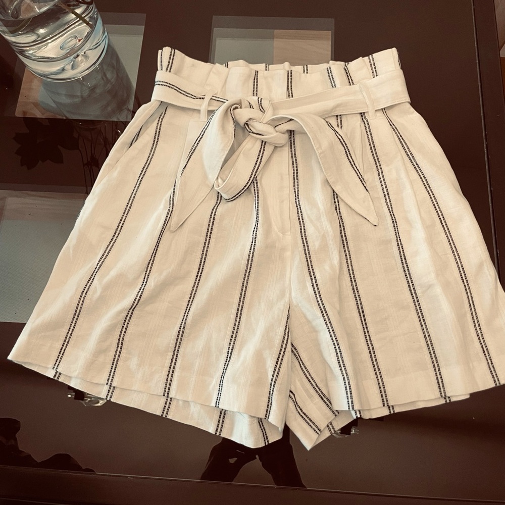 Aritzia EUR 38 US 6